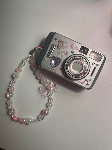 aesthetic camera, camera stickers, pentax inspo, camera inspo, digital camera, digital camera 2000s, y2k Narcissistic Mom, Digi Camera, Camera Decor, Mother's Day Celebration, Digital Pics, Teknologi Gadget, Gelang Manik-manik, Camera Aesthetic, Cute Camera