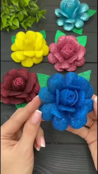 Glitter Paper Crafts, Paper Flower Backdrop Diy, Paper Projects Diy, Foam Paper, Foam Sheet Crafts, Ribbon Crafts Diy, Craft Flower, Rose Crafts, Paper Flower Decor