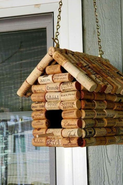 If you love DIY projects, using wine corks is an excellent way. They are collected after each party with family and friends… Wine Cork Birdhouse, Wine Cork Diy Projects, Cork Diy Projects, Cork Crafts Christmas, Wine Cork Projects, Cork Crafts Diy, Wine Cork Diy Crafts, Wine Cork Diy, Wine Cork Art