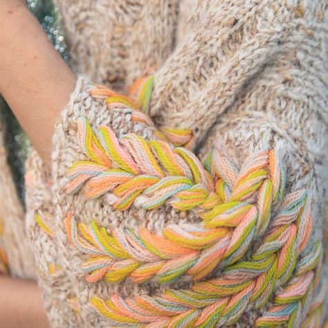 Experimental Knitting, Sweata Weatha, Unexpected Color Combinations, Knitwear Collection, Yarn Craft, Modern Knitting, Fun Clothes, Lace Weight Yarn, Scarf Knitting