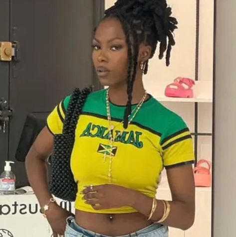 Our Jamaica T-shirt, available in 3 colours 🇯🇲 Jamaica Crop Top, Green And Yellow Outfit Ideas, Carribean Festival, Jamaican Outfits For Women, Carribean Outfit, Caribana Outfit, Carribean Outfits, Dancehall Outfits, Jamaican Fashion