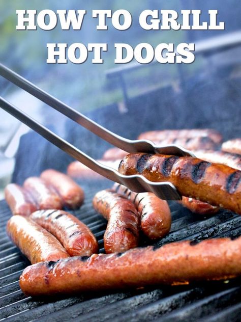 Grilled Hot Dogs Recipes, Grill Hot Dogs, Backyard Grill Ideas, Grilling Food, Grilling Hot Dogs, Hot Dogs Recipes, Bbq Hacks, Backyard Grilling, Hot Dog Recipes