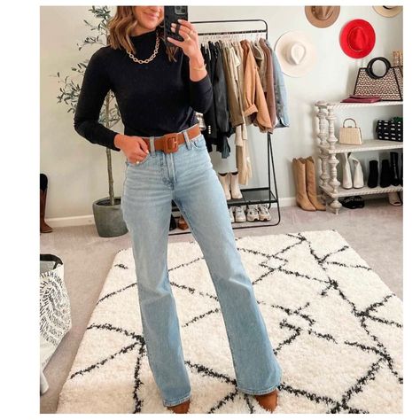 Long Sleeve Black Bodysuit New With Tags Style In Your 30s, Long Sleeve Black Bodysuit, Black Bodysuit Outfit, Fall Office Outfits, Business Casual Jeans, Jeans Outfit For Work, Professional Outfits Women, Outfits Jeans, Office Casual Outfit