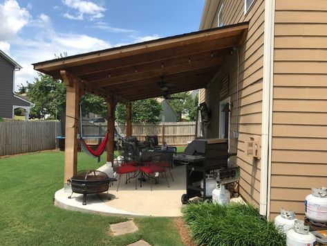 Shed Roof/Awnings Patio Roof Ideas, Covered Patio Design, Roof Ideas, Patio Deck Designs, Pergola Attached To House, Budget Patio, Backyard Porch, Backyard Pergola, Pergola With Roof