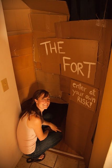 Cardboard Fort, Cardboard Box Fort, Cardboard Forts, Indoor Forts, Diy Fort, Kids Forts, Cardboard Box Crafts, Blanket Fort, Build A Fort