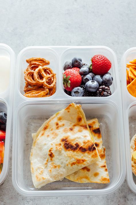 Easy Snacks For Lunch, Lunch Ideas For Braces, Husbands Lunch Ideas To Work, School Lunch Ideas For High Schoolers Healthy, Tuna Lunches, Healthy Packed Lunches For Adults, Good Lunch Ideas For School, Healthy Lunchbox Ideas For Adults, Recipes For School Lunches