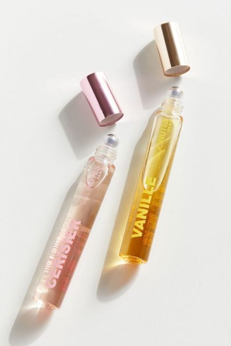 15 Rollerball Gifts Under $25 That Smell So Good, You'll Want to Keep Them For Yourself Roll Perfume, Fruit Slime, Beauty Logos, Face Ideas, Gifts Under 25, Cosmetic Packaging Design, Roll On Perfume, Perfume Gift Sets, Rollerball Perfume