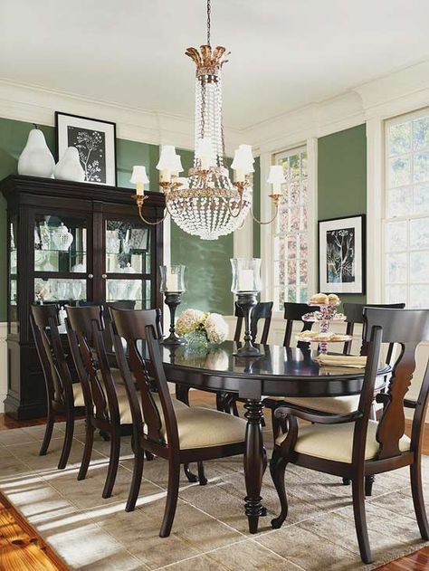 Traditional Dining Rooms, Dinning Room Chairs, Rustic Dining Furniture, Green Dining Room, Dining Room Remodel, Traditional Dining, Traditional Dining Room, Dining Room Inspiration, Room Remodeling