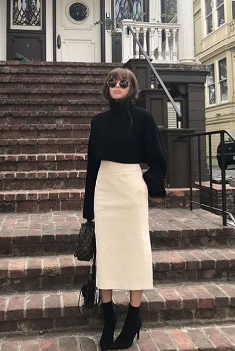 Midi Pencil Skirt Outfit, Pencil Skirt Outfits Winter, Wool Skirt Outfit, Midi Skirt Outfit Winter, Pencil Skirt Outfits Casual, Outfit Recommendations, Long Skirt Winter, Pencil Skirt Outfit, Textil Design