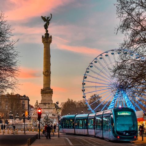 Bonito, Bordeaux Photoshoot, Cityscape Night, Backpack Through Europe, 23 Summer, Moving Abroad, Scenery Background, Parisian Life, Bordeaux France