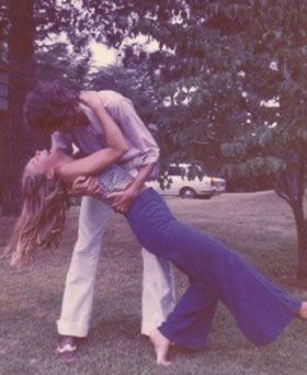 love | couple | paris | cute | relationship | teens | romance | 90s | 80s | 70s | 60s | 50s Bohol, Vintage Foto's, Lev Livet, American Threads, 70s Aesthetic, The Love Club, I'm With The Band, Foto Vintage, Foto Inspiration