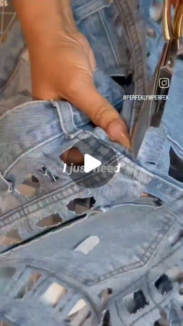 Upcycling, Diy Upcycle Clothes Refashioning, Jeans Diy Refashion, Upcycle Clothes Refashioning, Recycled Denim Fashion, Diy Jeans Refashion, Reuse Jeans, Upcycled Denim Diy, Refashion Jeans