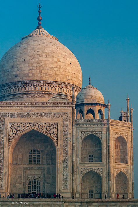 Taj Mahal just after sunrise - Agra, India | Phil Marion (225 million views) | Flickr Delhi Architecture, Tac Mahal, Haji Ali, India Taj Mahal, Apple Watch Custom Faces, Mughal Architecture, Warehouse Design, Buddha Tattoo, Wallpaper Sky