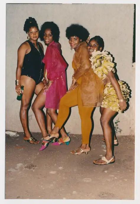 With No Gyal Can Test, the Artist and Stylist Pays Homage to his Bombastic Roots Natal, Dancehall 90s, Carribean Fashion, Dancehall Outfits, Dancehall Queen, Dancehall Videos, Jamaican Women, Caribbean Fashion, Dancehall Music