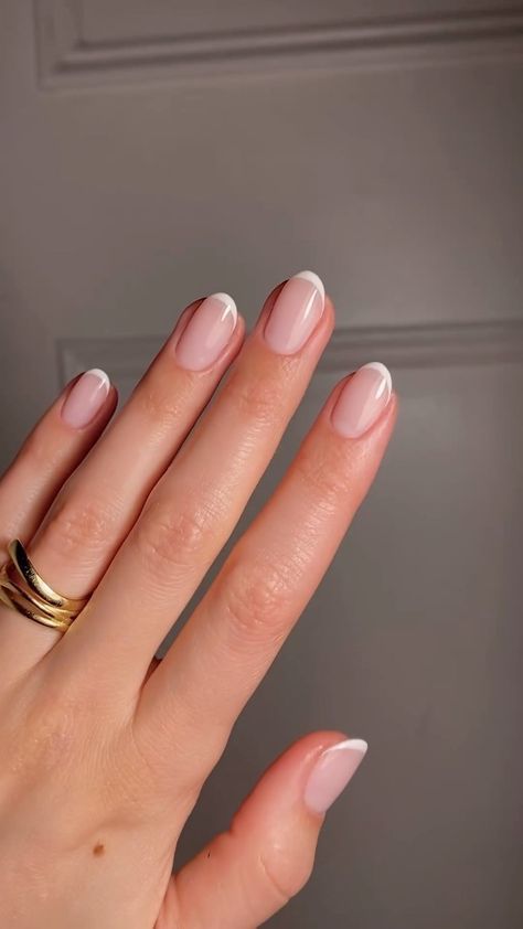 We thought it was about time to post a beautiful French manicure 🤍💕 @matejanova | Instagram French Nails Polish, Gel Manicure Wedding Nails, Bride Gel Manicure, Engagement Nails Neutral, One Nail Art Design, Bride Nails Wedding Square, Engagment Shoot Nails, Simple Neutral Gel Nails, Neutral Proposal Nails