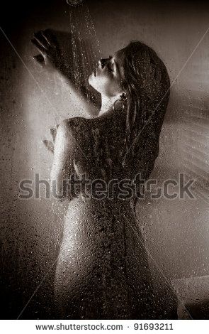 Beautiful Woman Taking a Hot Shower focus on glass by Jeff Thrower, via Shutterstock Models Aethstetic, Beautiful Girls Dp, Dp Beautiful, Boudiour Poses, Ideas Baños, Budiour Photography, Shower Pics, Bouidor Photography, Glass Photography