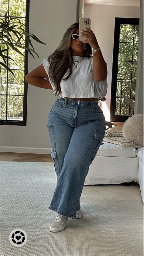 80s Bustier Outfit, Button Up Plus Size Outfits, Insta Photo Ideas Curvy, Basic Outfits For School Plus Size, Boho Mid Size Outfits, Plus Size 21st Birthday Outfits, Old Money Outfits Plus Size, Paisley Outfits, Plus Size College Outfits