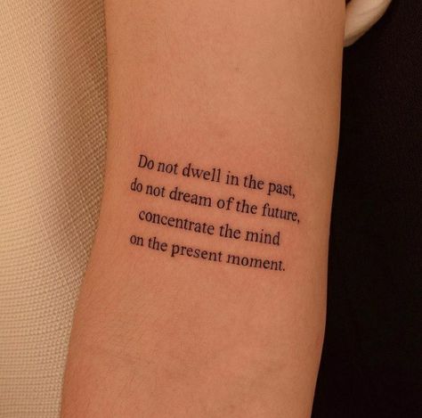 Depersonalisation Tattoo Ideas, I Am More Than The Thoughts Tattoo, Poetry Tattoo Ideas, Poem Tattoo Ideas, Poetry Tattoos, Deep Tattoo Ideas, Tattoo Ideas For Men Back, Minimalist Tattoo Back, Tattoo Ideas Female Finger