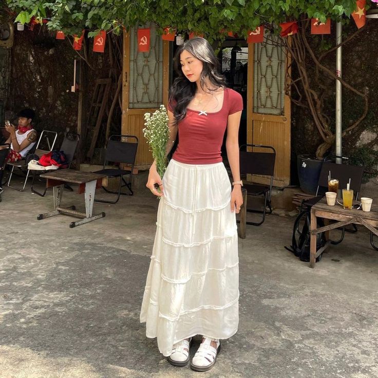 Fresh Day Outfit, Classy White Skirt Outfit, Flowy Long Skirt Outfit Summer, White Top Skirt Outfit, Hippie Business Casual Work Outfits, Modest Maxi Skirt Outfits, White Maxi Skirt Outfit Summer Casual, Cute Korean Outfits Summer, Korean Maxi Skirt