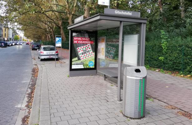 campagne bij bushokje