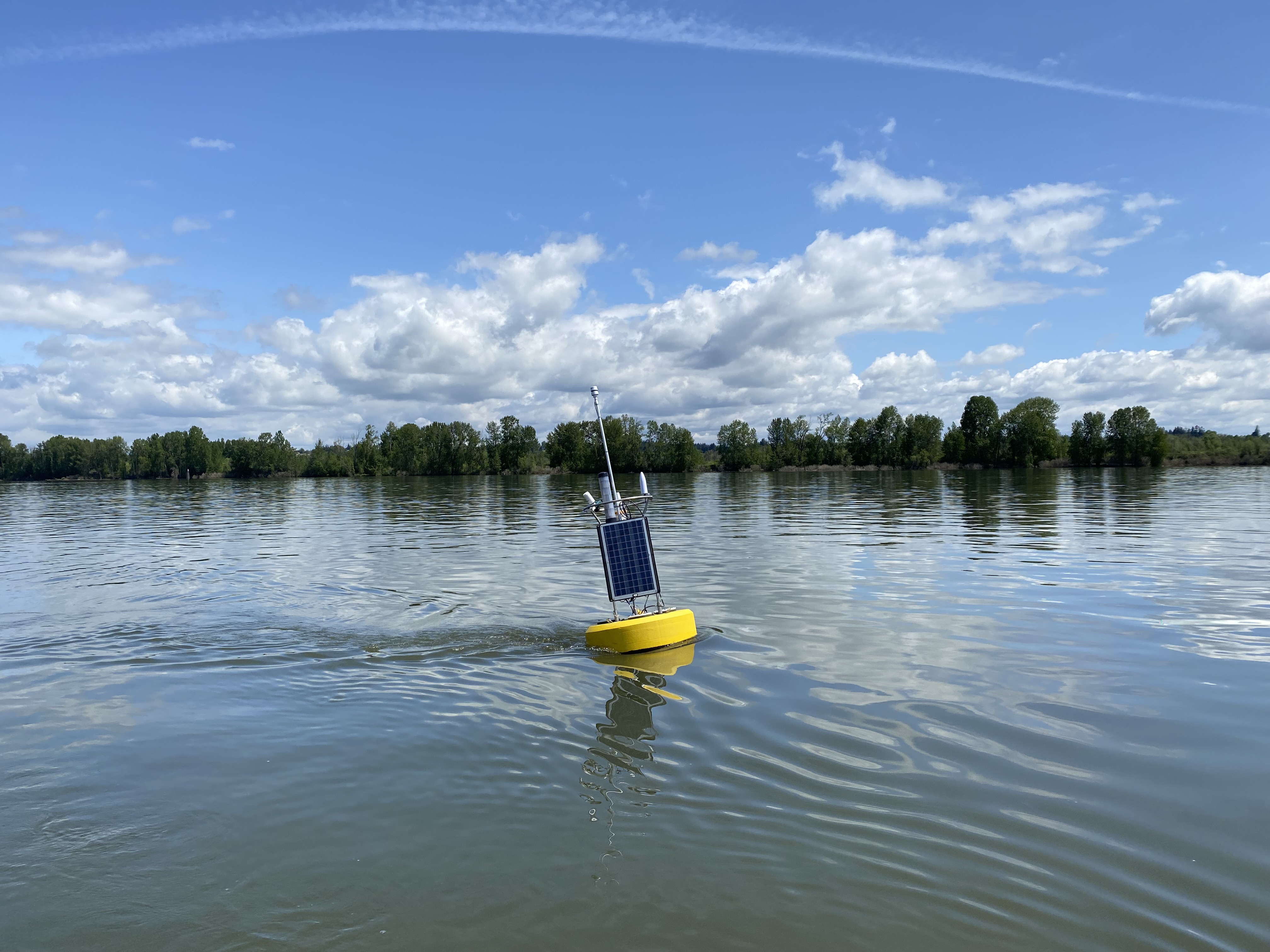 A Currents Real-time Buoy (or CURBY buoy) deployed near Westport, Oregon, and Puget Island, Washington. (Credit: NOAA CO-OPS)