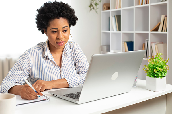 woman with laptop.