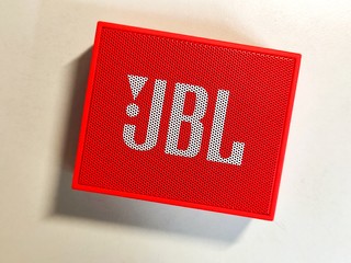 JBL音乐金砖青春版，点燃你的音乐热情！