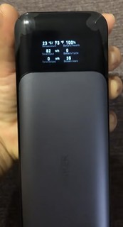 Anker737移动电源， 功率140W双向快充