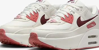 分享一款耐克的女子运动鞋——Nike Air Max 90 LV8 SE