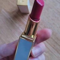 TOM FORD细白管03肉桂奶杏色，温柔日常的理想之选