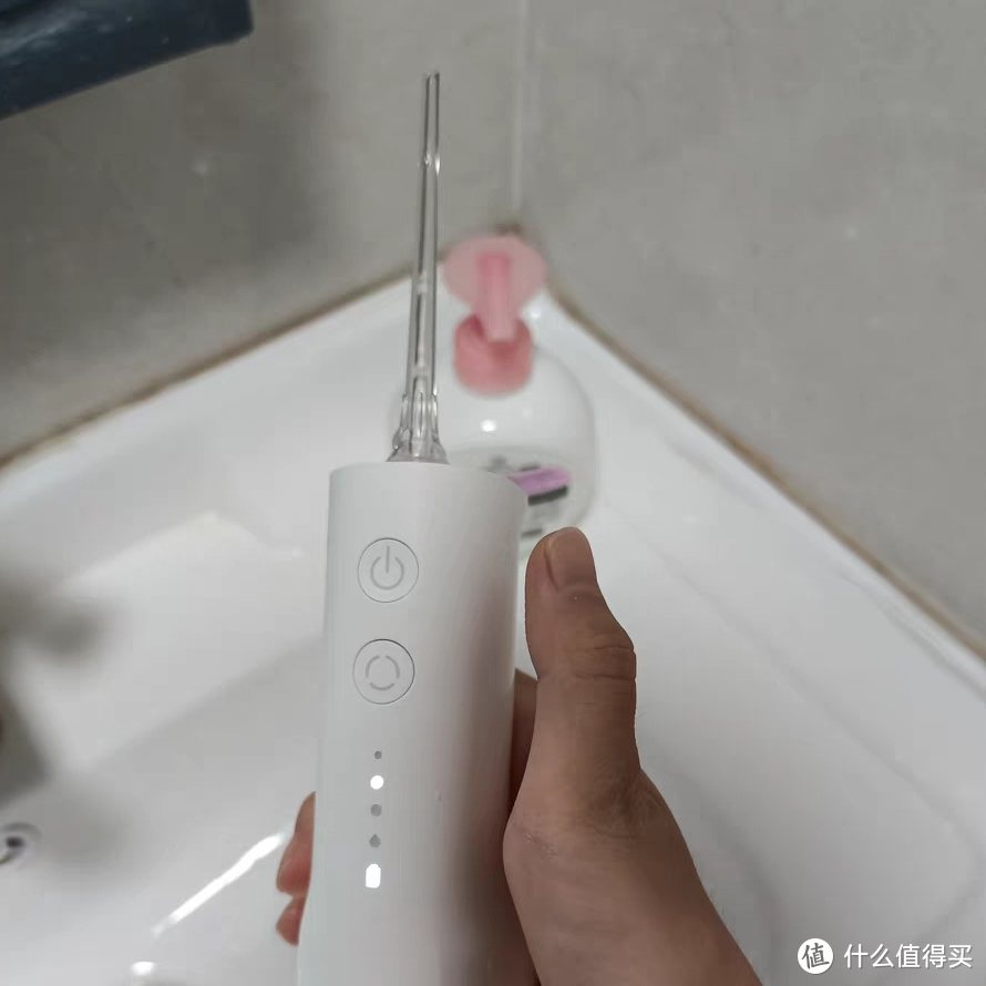 米家电动冲牙器 F300：牙齿清洁的得力助手！