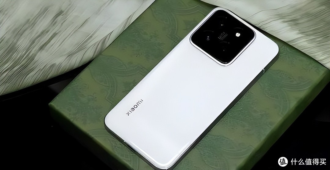 iPhone16急了，骁龙8至尊+5400mAh ，小米16G+512G亲民价！