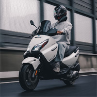 aprilia 艾普瑞利亚 比亚乔X7 MY24版 踏板摩托车 2024款 城市出行 古董白 全款  高座790mm