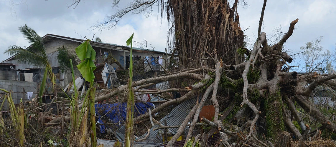 A cyclone hit the islands of Vanuatu destroying about 80 % of the buildings. | © shutterstock.com/