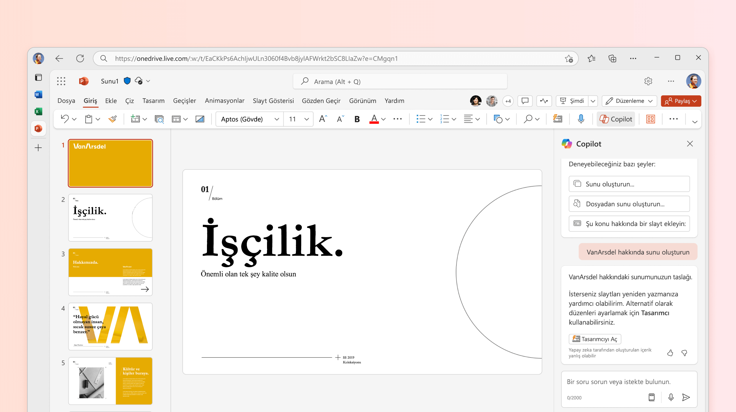 PowerPoint'te Copilot'un yeni bir sunu oluşturduğunu gösteren ekran görüntüsü.