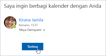 Tangkapan gambar dari tombol Terima di notifikasi email Kalender bersama.