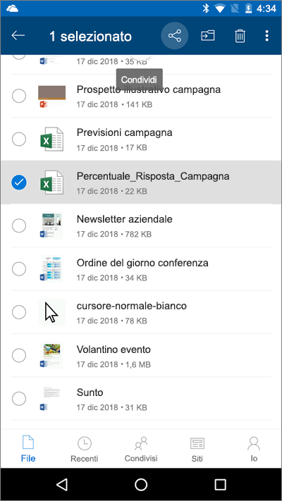 Schermata dell'app per dispositivi mobili di OneDrive con un file selezionato e l'icona Carica evidenziata