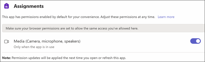 Skjermbilde av Teams-innstillinger etter at du har valgt Apptillatelser. en innstilling kalt Media vises med veksleknappen på.