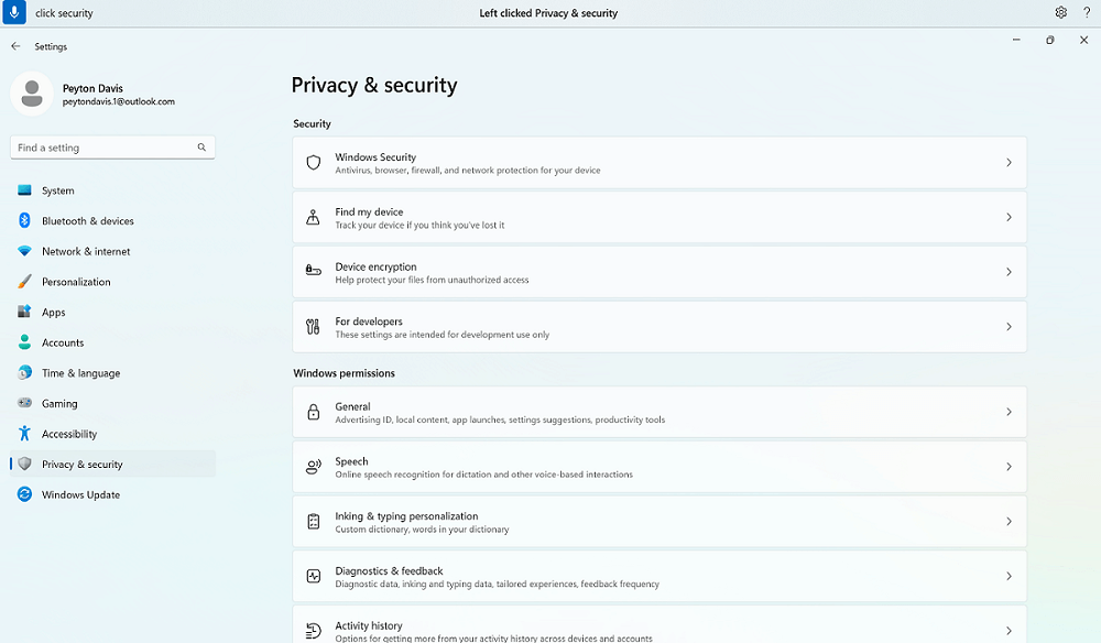 Een voorbeeld van een spraaktoegangsopdracht om gedeeltelijke overeenkomsten te vinden, toont de spraaktoegangsopdracht Klik op beveiliging in de Instellingen voor Privacy en beveiliging van Windows.