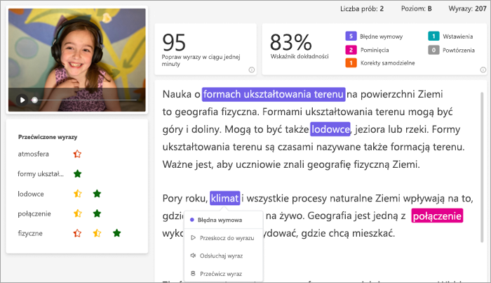 uśmiechnięty, biały uczeń z różowymi słuchawkami na zdjęciu w klatce wideo obok fragmentu, który przeczytał. fragment jest oznaczony kolorami odpowiadającymi różnym błędom.